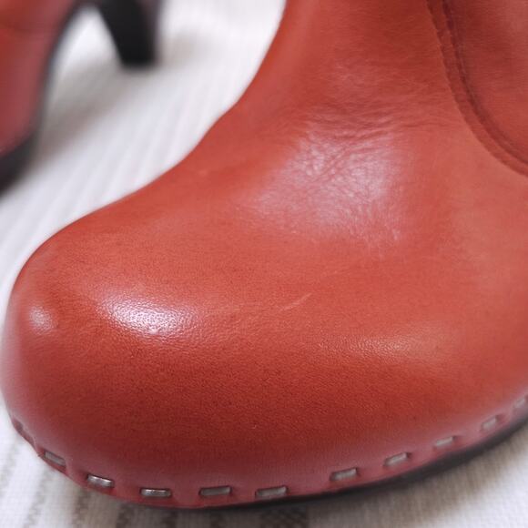 Anthropologie Tan Leather Clogs - Picture 10 of 15